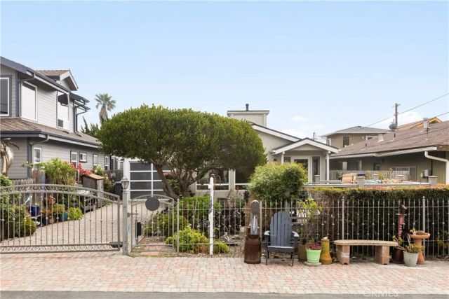 50 5th Street, Cayucos, CA 93430