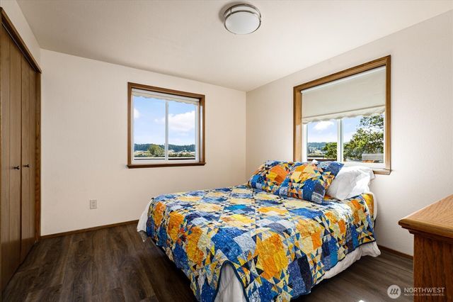 2385 Sunlight Beach Road, Clinton, WA 98236