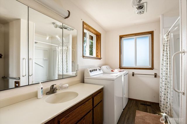 2385 Sunlight Beach Road, Clinton, WA 98236