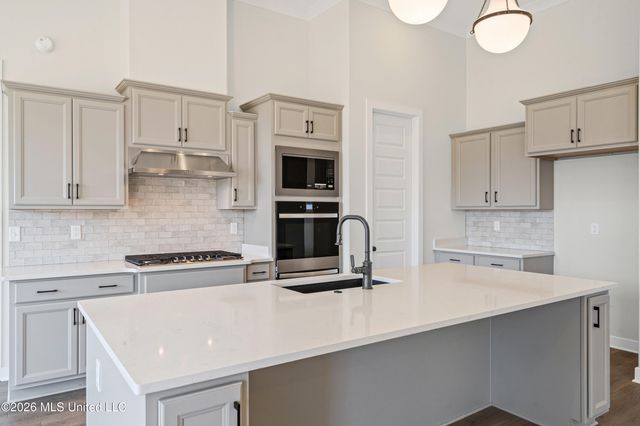 9135 Cedar Barn Cove, Olive Branch, MS 38654