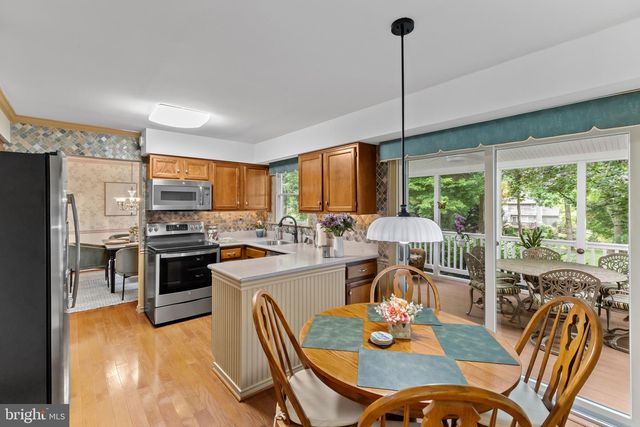 10057 CARILLON DR, Ellicott City, MD 21042