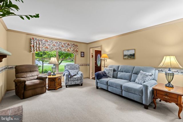 10057 CARILLON DR, Ellicott City, MD 21042