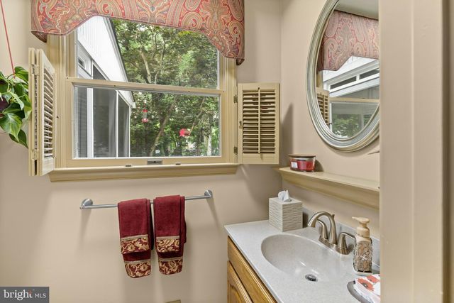 10057 CARILLON DR, Ellicott City, MD 21042