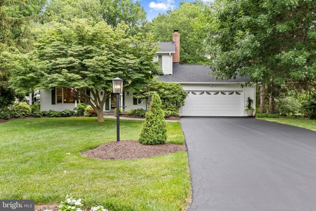10057 CARILLON DR, Ellicott City, MD 21042