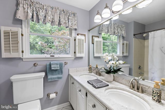 10057 CARILLON DR, Ellicott City, MD 21042