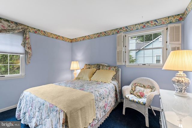 10057 CARILLON DR, Ellicott City, MD 21042