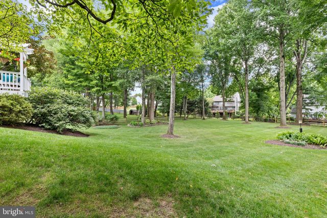 10057 CARILLON DR, Ellicott City, MD 21042