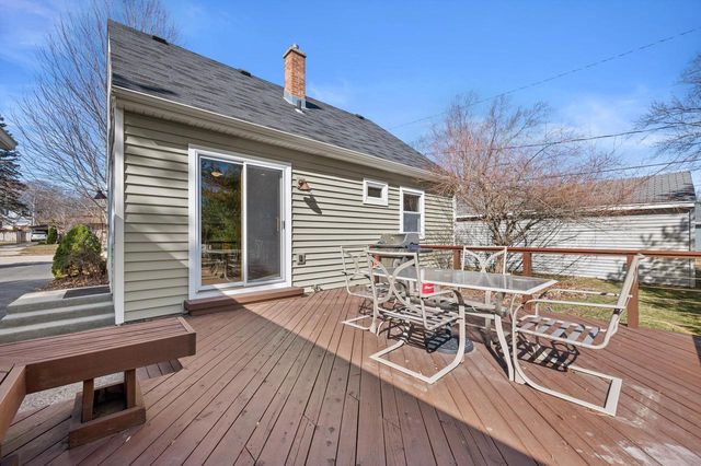 1038 4th AVENUE, Grafton, WI 53024