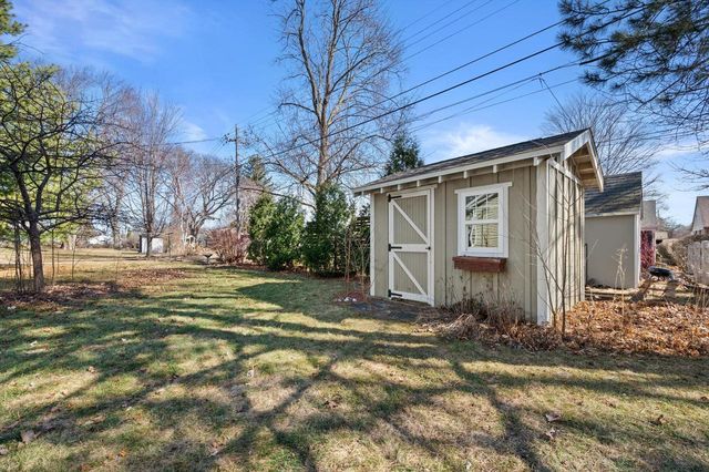 1038 4th AVENUE, Grafton, WI 53024