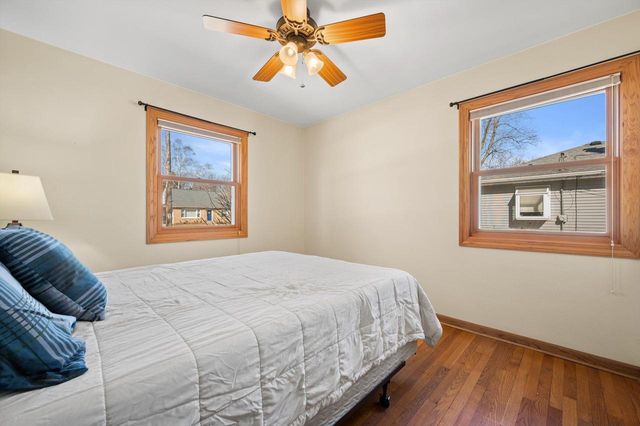 1038 4th AVENUE, Grafton, WI 53024