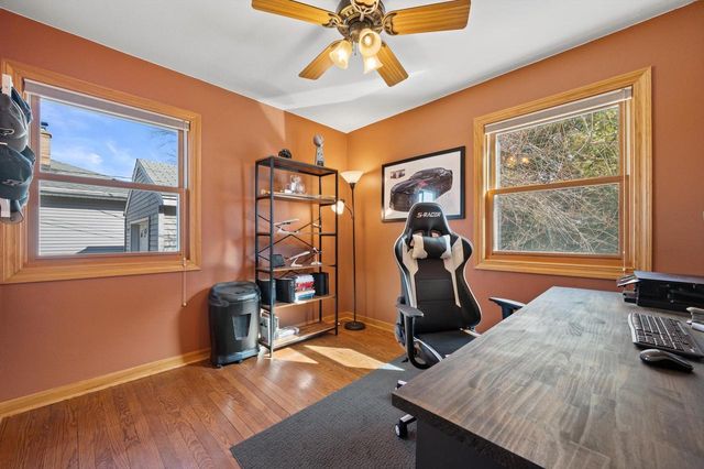 1038 4th AVENUE, Grafton, WI 53024