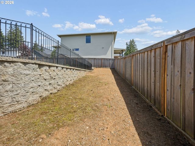 19384 DUBLIN Ave, Sandy, OR 97055