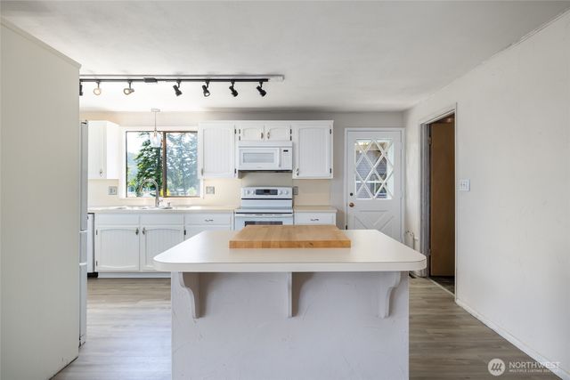 228 Skagit Way, La Conner, WA 98257