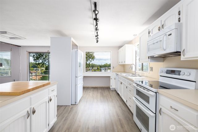 228 Skagit Way, La Conner, WA 98257