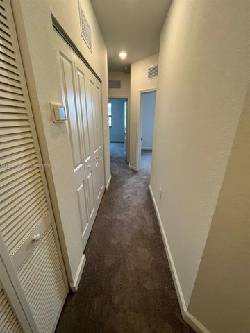 11910 SW 245 Terr 11910, Homestead, FL 33032