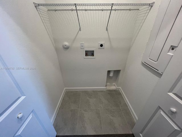 11910 SW 245 Terr 11910, Homestead, FL 33032