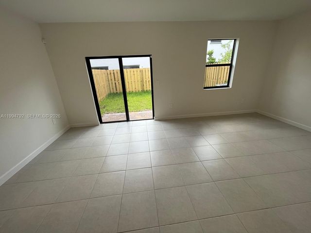 11910 SW 245 Terr 11910, Homestead, FL 33032