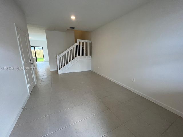 11910 SW 245 Terr 11910, Homestead, FL 33032