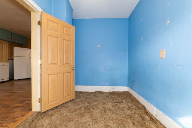 2002 5th Street, Perry, IA 50220