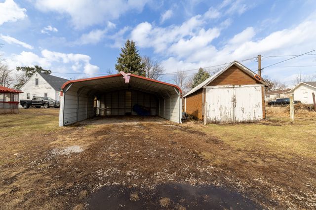 2002 5th Street, Perry, IA 50220