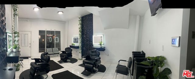 3201 W Florence Avenue, Los Angeles, CA 90043