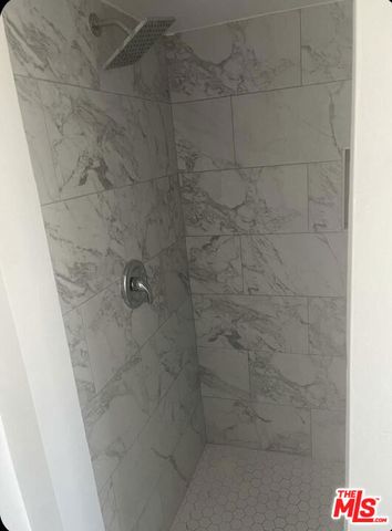 3201 W Florence Avenue, Los Angeles, CA 90043