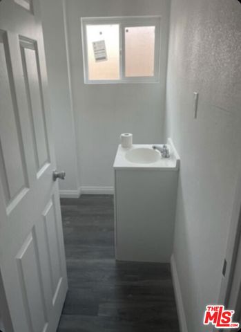 3201 W Florence Avenue, Los Angeles, CA 90043