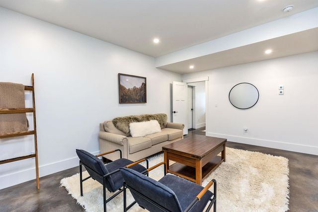 196 Lord Brook Road, Rindge, NH 03461