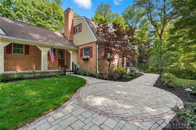 570 Aberfelda Drive, Springfield, OH 45504