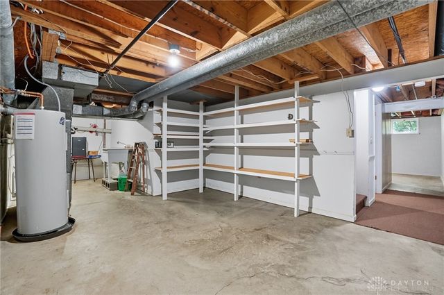 570 Aberfelda Drive, Springfield, OH 45504