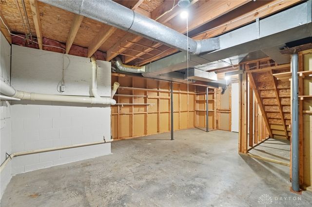 570 Aberfelda Drive, Springfield, OH 45504