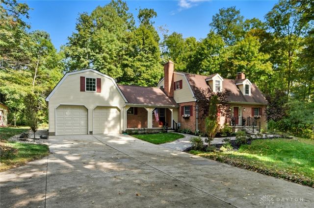 570 Aberfelda Drive, Springfield, OH 45504