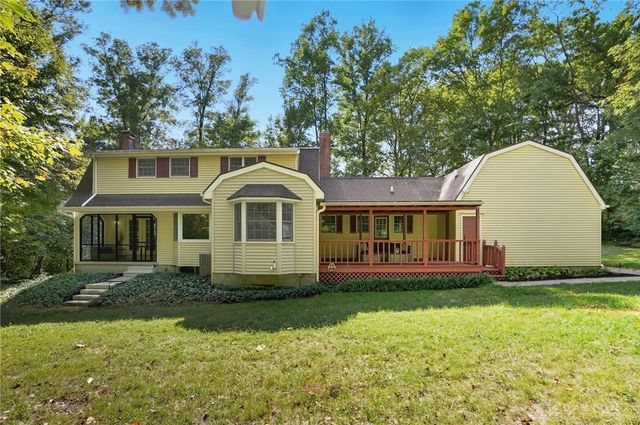 570 Aberfelda Drive, Springfield, OH 45504