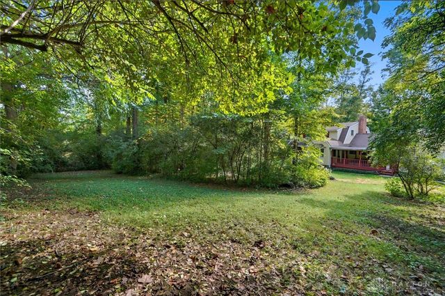 570 Aberfelda Drive, Springfield, OH 45504