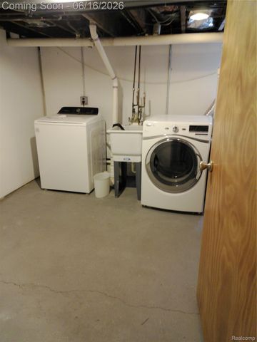 2041 N Main Street 3, Royal Oak, MI 48073