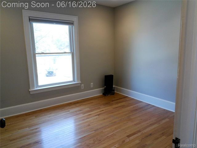 2041 N Main Street 3, Royal Oak, MI 48073