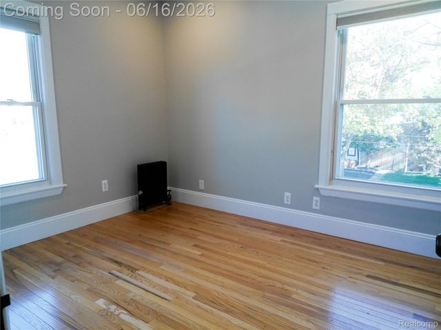 2041 N Main Street 3, Royal Oak, MI 48073