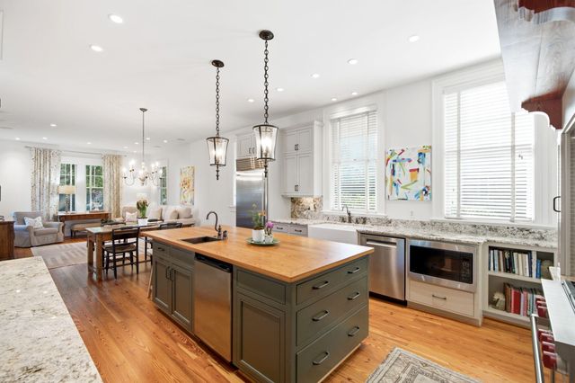 106 S Battery Street, Charleston, SC 29401