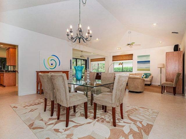 3390 SE Putnam Court, Stuart, FL 34997