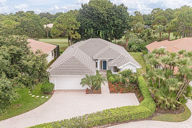 3390 SE Putnam Court, Stuart, FL 34997