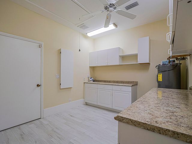 3390 SE Putnam Court, Stuart, FL 34997