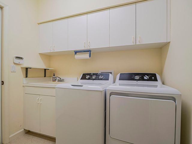 3390 SE Putnam Court, Stuart, FL 34997