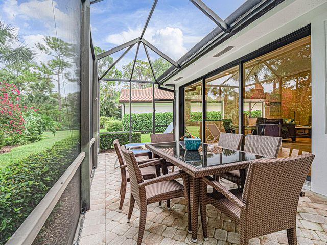 3390 SE Putnam Court, Stuart, FL 34997