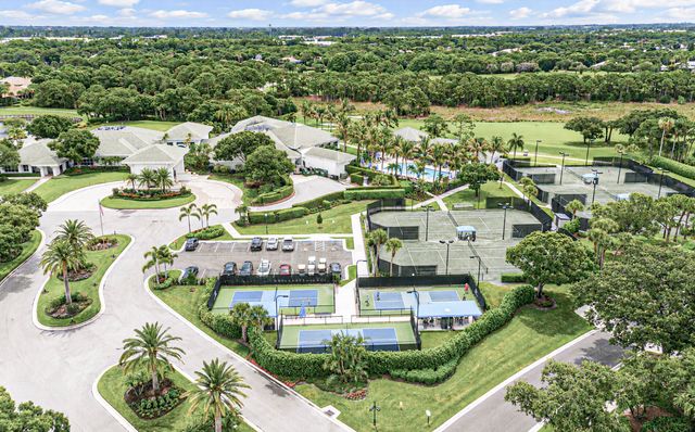 3390 SE Putnam Court, Stuart, FL 34997