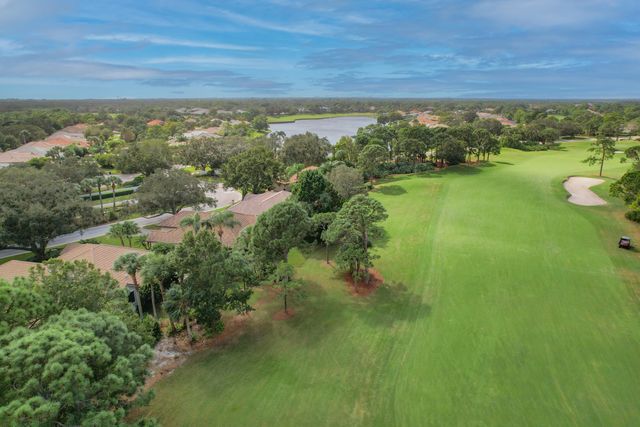 3390 SE Putnam Court, Stuart, FL 34997