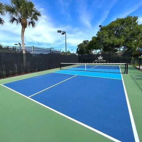 3390 SE Putnam Court, Stuart, FL 34997