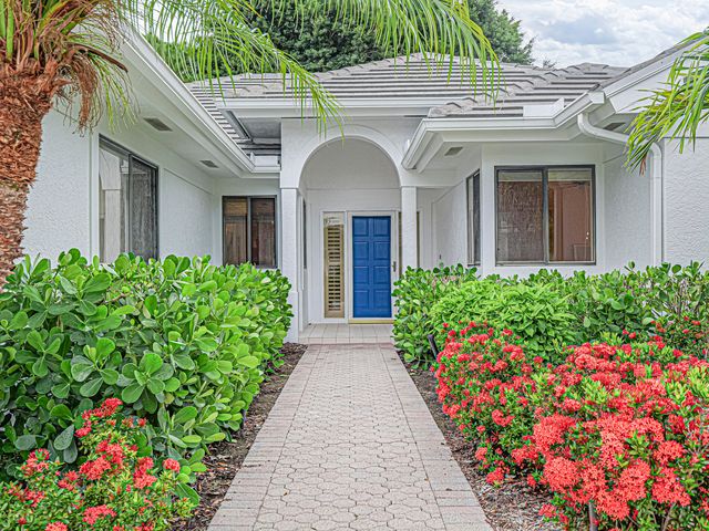 3390 SE Putnam Court, Stuart, FL 34997
