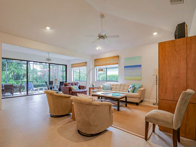 3390 SE Putnam Court, Stuart, FL 34997