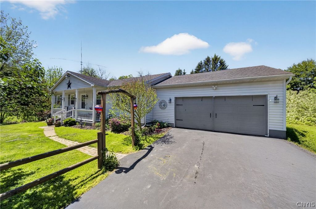 20 Rose Lane, Volney, NY 13069