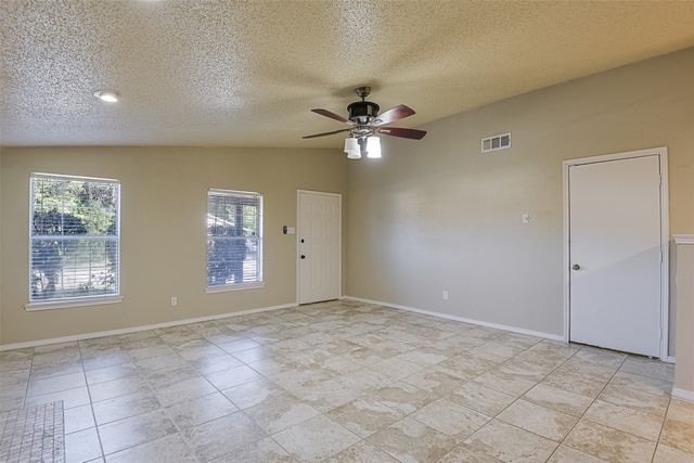 5301 Carpenter Drive, Arlington, TX 76017